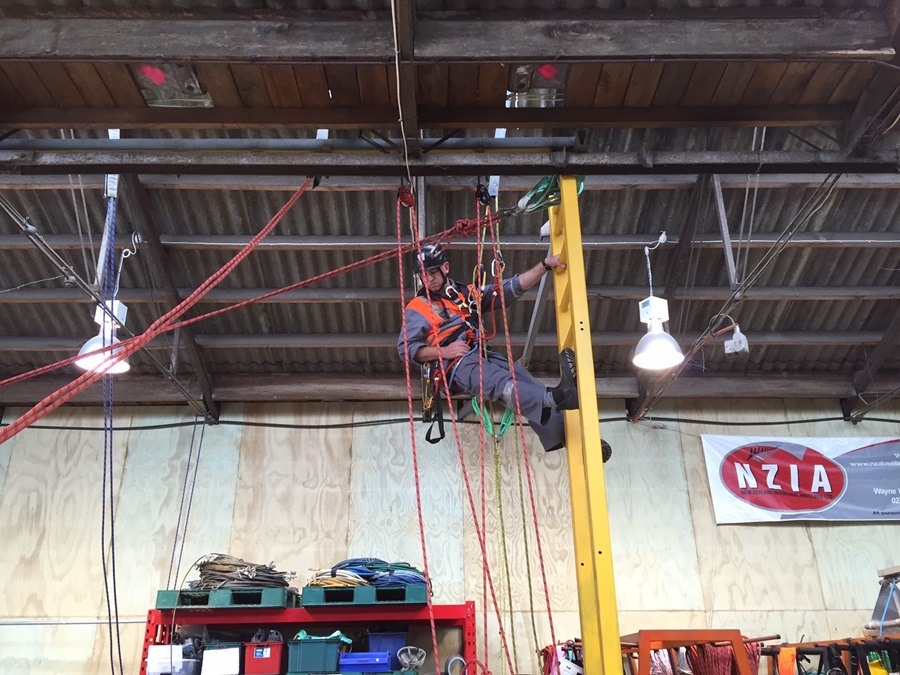 NZIA completes complex rescue training which is externally assessed to meet with international industrial rope access standards